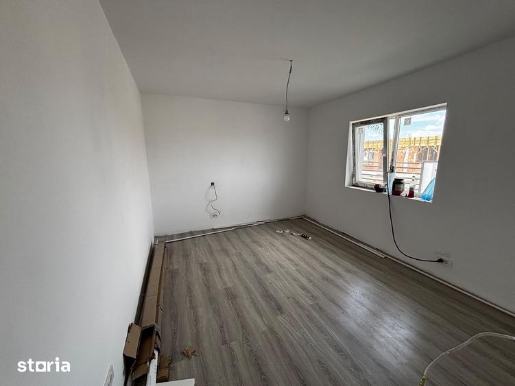 Casă cu 3 camere cu Teren 350 Mp în Berceni