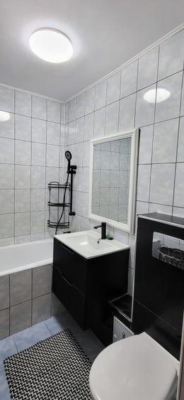 Apartament cu 3 camere decomandat în Rahova