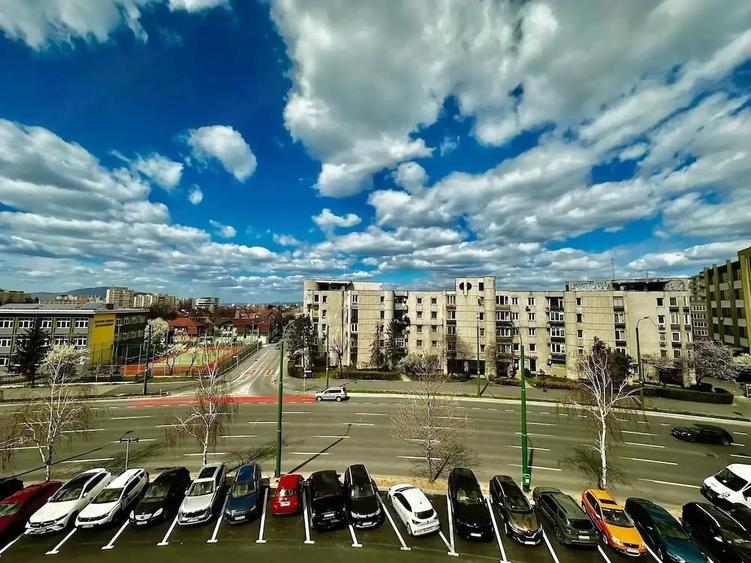 Spatiu comercial in Centrul Civic - 10