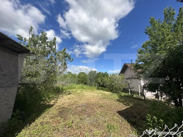 Casă cu 3 camere cu Teren 2845 Mp în Central