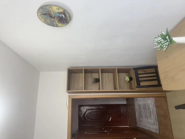Garsonieră decomandată în Iris