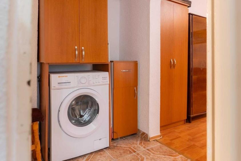 Apartament cu 2 camere semidecomandat în Exterior Vest