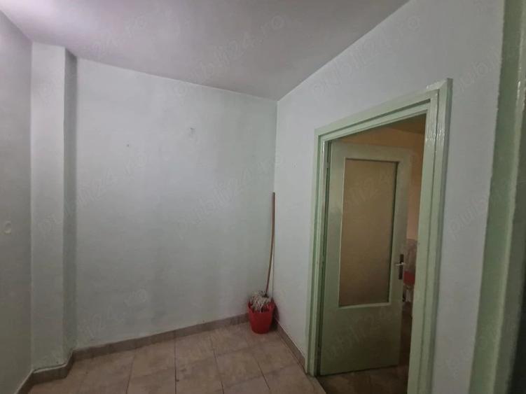 Apartament cu 2 camere semidecomandat în Ultracentral