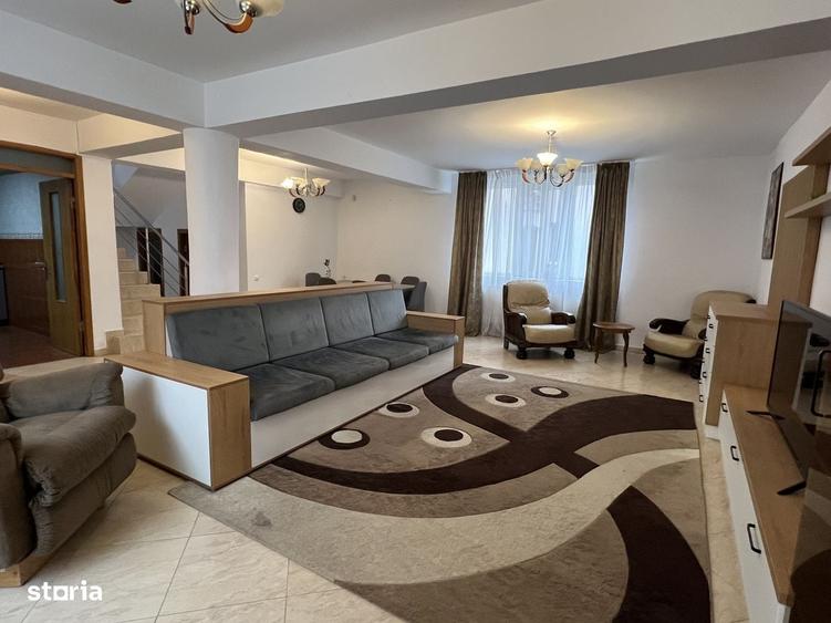 Casă cu 4 camere în Dobroești