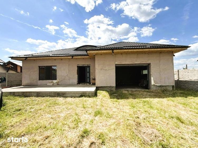 Casă cu 3 camere cu Teren 1188 Mp în Curtișoara