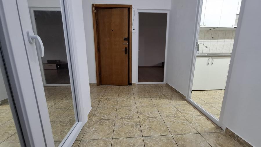 Apartament cu 2 camere în Km 5