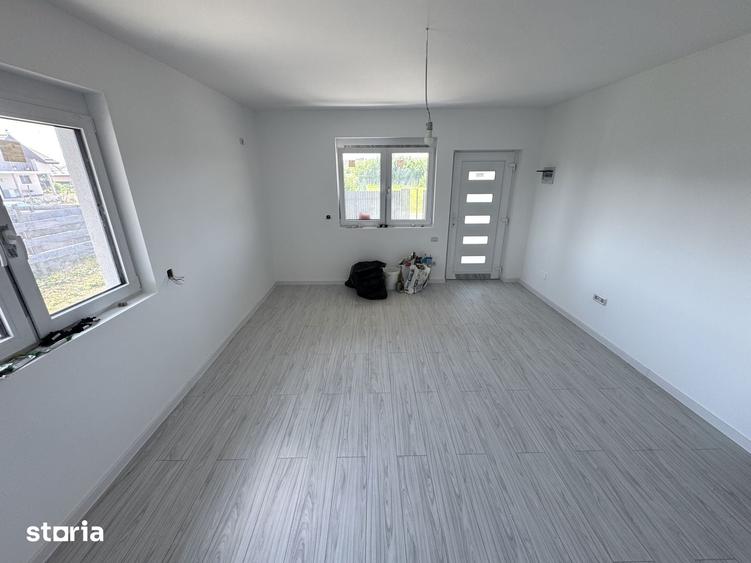 Casă cu 4 camere cu Teren 630 Mp în Ciurea