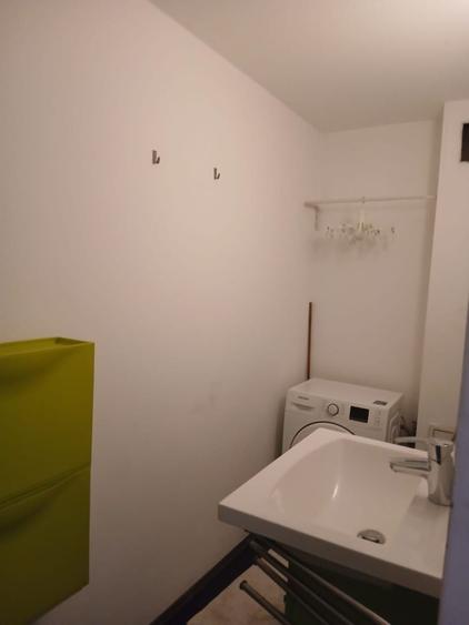 Apartament cu 3 camere decomandat, mobilat în Gorjului