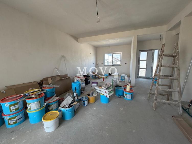 Duplex cu 4 camere cu Canalizare în Săcălaz