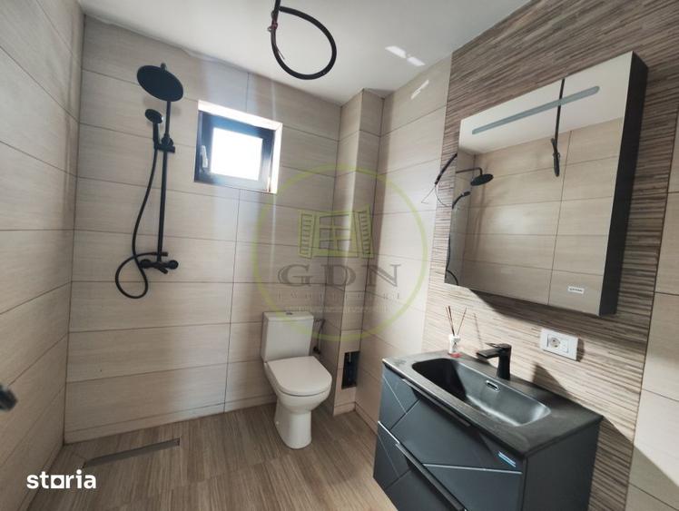 Casă cu 4 camere cu Teren 340 Mp în Malu Mare