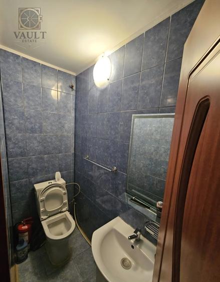 Apartament cu 3 camere decomandat în Dristor