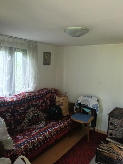 Casă cu 2 camere în Izvoarele
