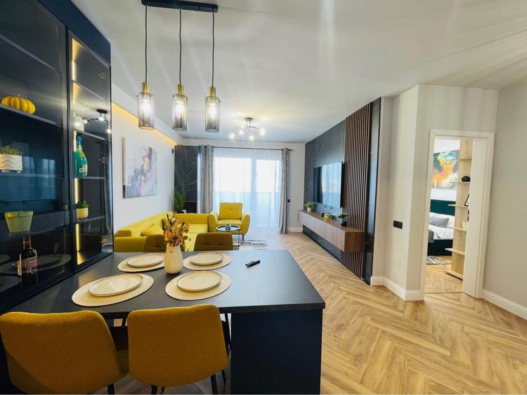 Apartament cu 2 camere semidecomandat, mobilat în Florești
