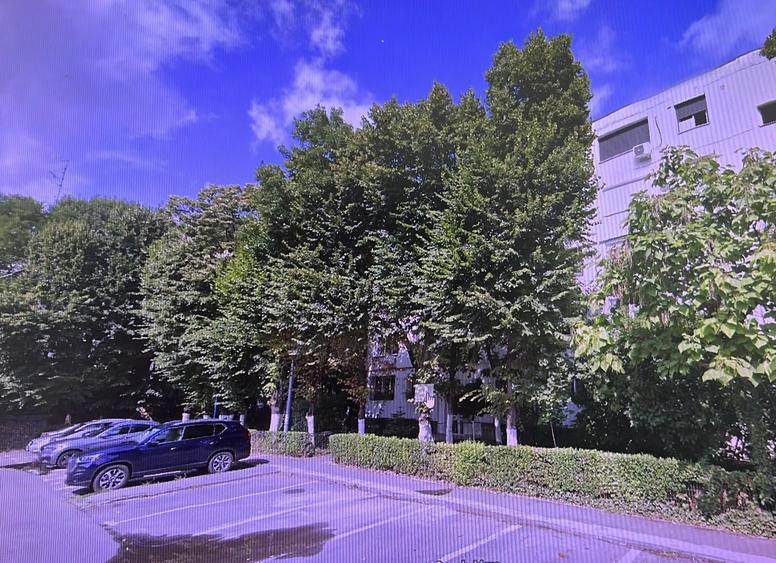 Apartament cu 2 camere semidecomandat în Brâncoveanu