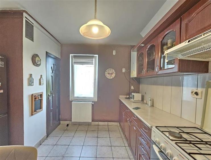 Apartament cu 2 camere decomandat, mobilat în Tudor Vladimirescu