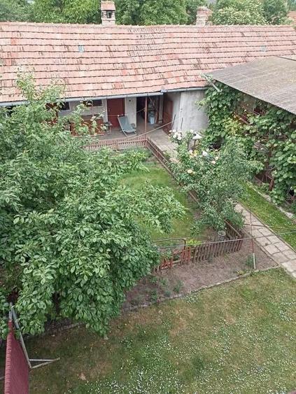 Casă cu 7 camere cu Canalizare în Spitalului