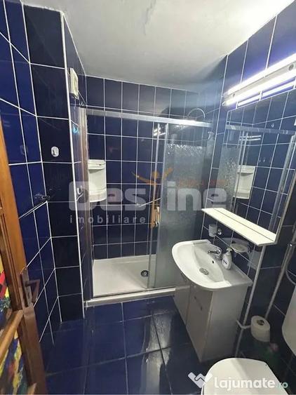Apartament cu 4 camere semidecomandat în Drumul Taberei