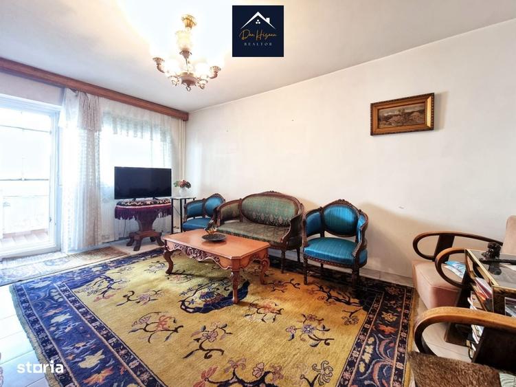 Apartament cu 4 camere decomandat în Tineretului