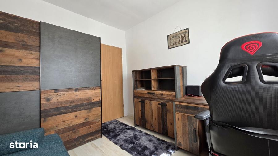 Apartament cu 3 camere semidecomandat în Circumvalațiunii — fotografia 1