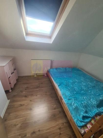 Casă cu 6 camere cu Teren 6600 Mp în Cornu