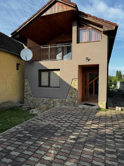 Casă cu 2 camere în Central
