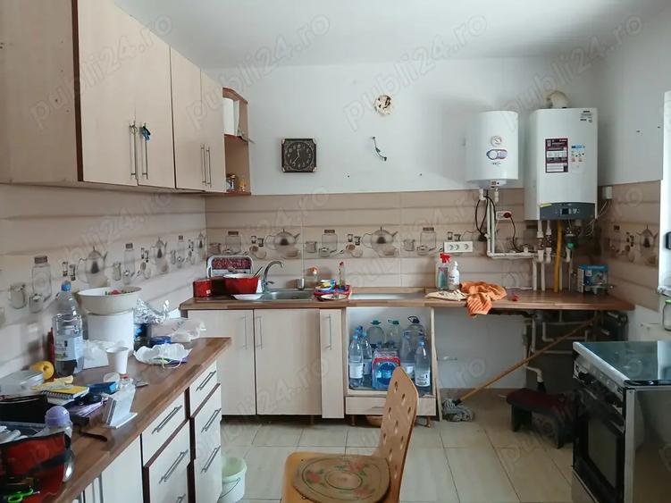 Casă cu 3 camere cu Teren 400 Mp în Domnești