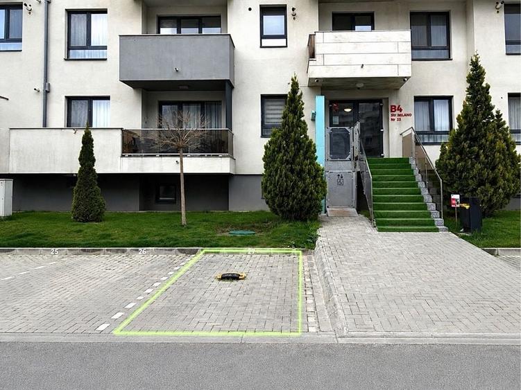 Apartament cu 2 camere decomandat în Palazu Mare