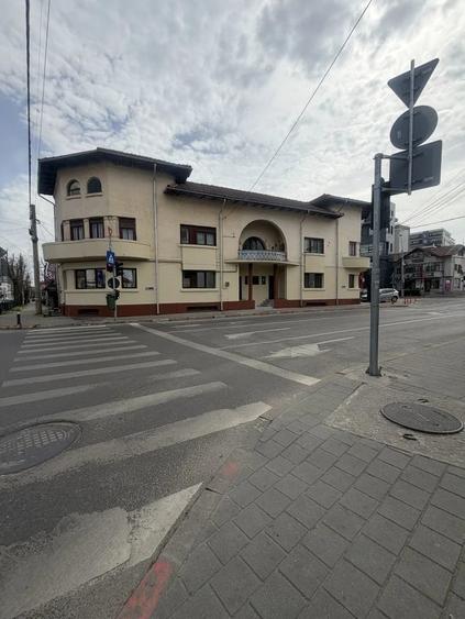 Spa?iu birouri / locuin?a 181 mp utili, etaj + mansarda in vila, Centru Pite?t - 2