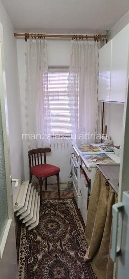 Vand garsoniera etaj 2 zona ACR, Buzau