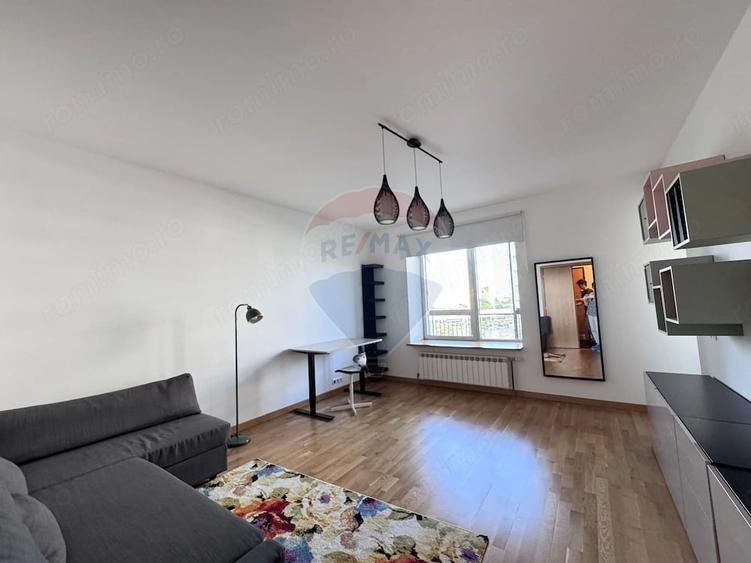 Apartament cu 2 camere decomandat în Splaiul Unirii
