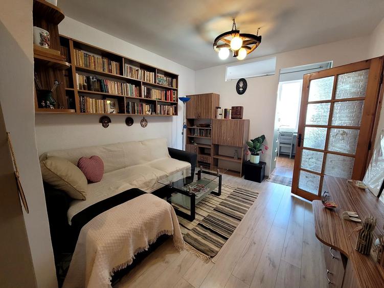 Apartament cu 2 camere semidecomandat în Ultracentral