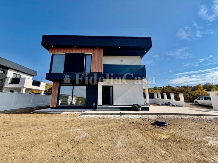 Casă cu 4 camere decomandat cu Teren 650 Mp în Bucium
