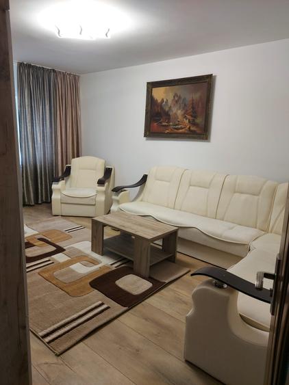 Apartament cu 2 camere decomandat în Nicolina