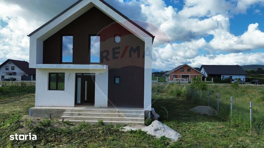 Casa / Vila cu 4 camere de vanzare Vulcan, 15 km de Brasov - 4