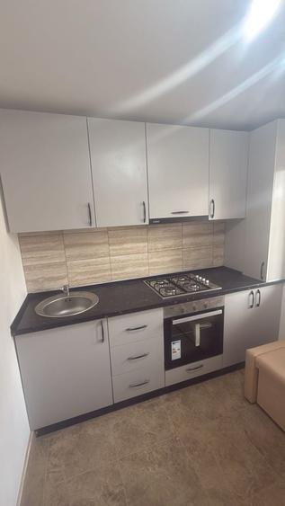 Apartament cu 3 camere în Godeni