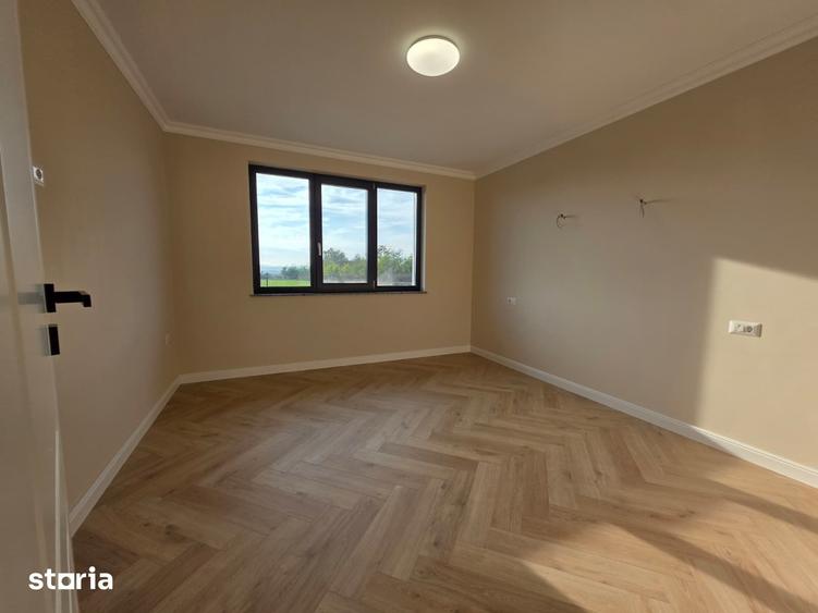 Casă cu 3 camere cu Teren 500 Mp în Central