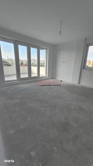 Apartament cu 4 camere în Berceni