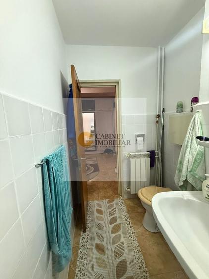 Apartament cu 2 camere decomandat, mobilat în Centrul Civic