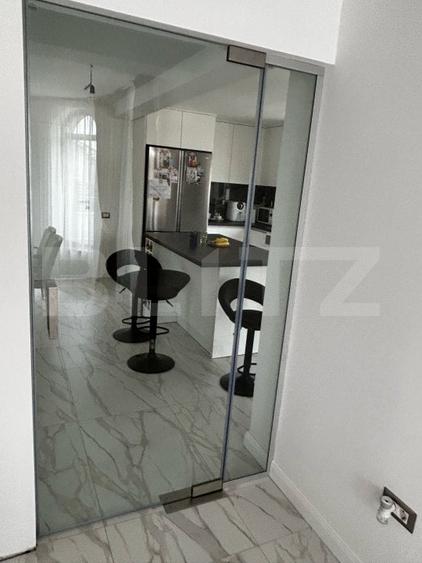 Casă individuală cu 5 camere cu Canalizare în Nufărul