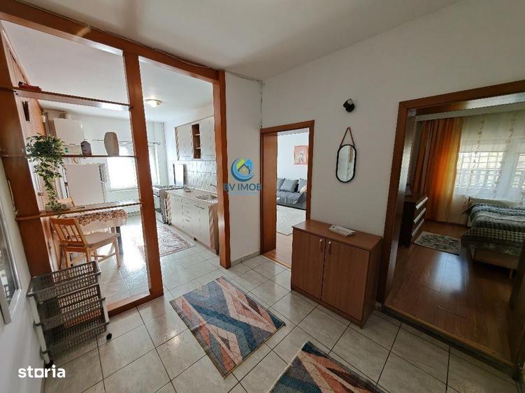 Apartament cu 2 camere decomandat, mobilat în Valea Cetății