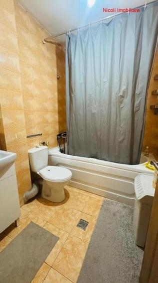 Apartament cu 3 camere în Berceni