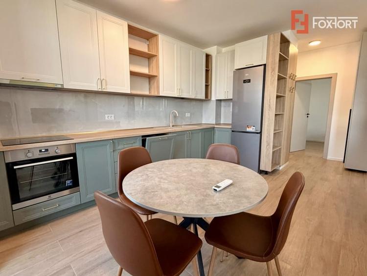 Apartament cu 2 camere semidecomandat, mobilat în Torontalului