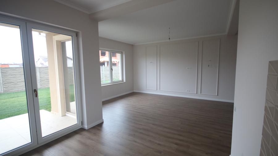 Duplex cu 3 camere cu Teren 322 Mp în Moșnița Nouă