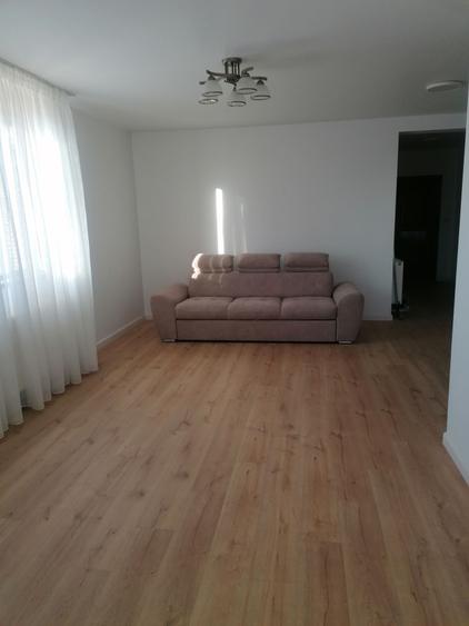 Casă cu 3 camere în Central