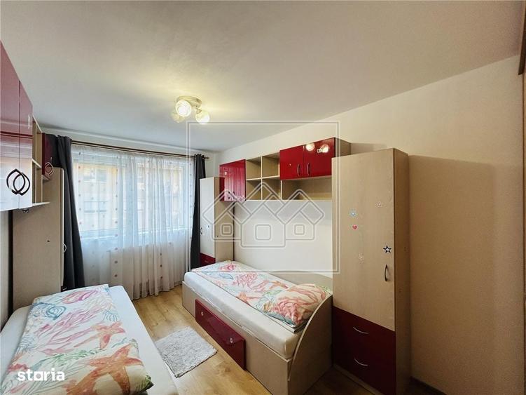 Apartament mobilat si utilat, 3 camere, balcon, zona Rahova - 11