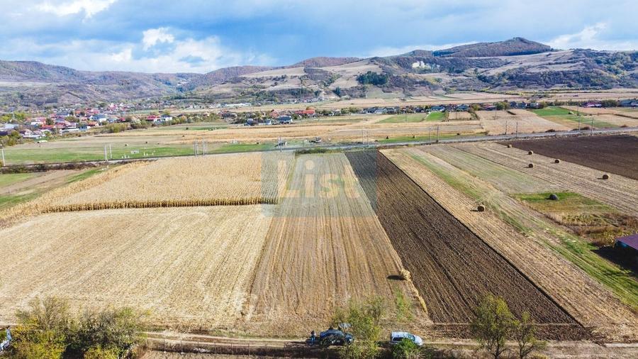 Teren de 5700 mp, în Gherla