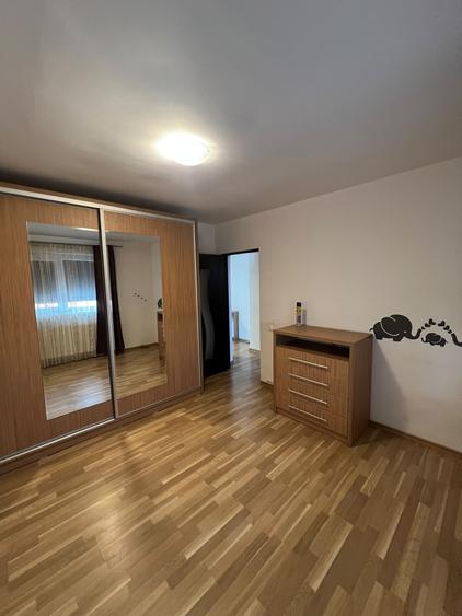 Apartament cu 2 camere decomandat în Militari