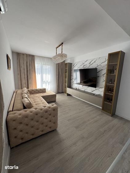 Casă cu 4 camere cu Teren 350 Mp în Central