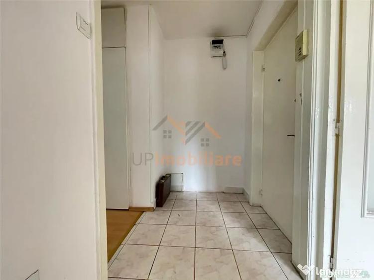 Apartament cu 3 camere decomandat în Decebal