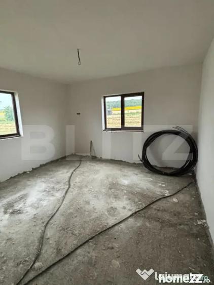 Casă cu 5 camere cu Teren 500 Mp în Central